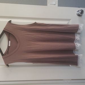 3X Mocha Tank Top with White Lace Bottom NWOT